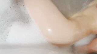 Esatto inside my bath-tub!