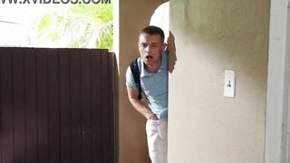 He fucks his stepmom who's stuck into the washing machine - mom porn