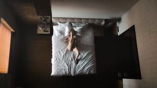 THE BEST WATCH - She masturbates to orgasm