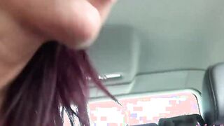 Roberta Farnese breaks down the vehicle and knows how to thank the men who help her fix it