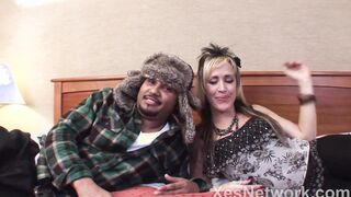 Bombshell Blonde Mom w Huge Ass has fun w a Long Ebony Dick into Interracial Movie