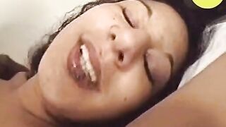 Young women with the unshaved cunt plays with a enormous vibrator and gets caught by her