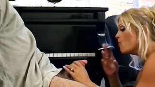 Huge big tit sluts spreading her soak vagina on the piano to got licked