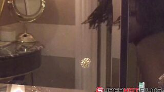 Poizon Ivy Fuck into the Bathtub