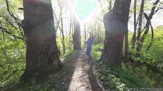 Bombshell mom gave a head to a stranger into a outdoor place. pov