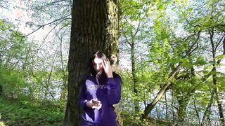 Bombshell mom gave a head to a stranger into a outdoor place. pov