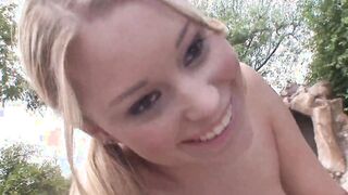 2 gourgeus amerikan teen(eighteen+) enjoy eachothers Beauty soak pussies
