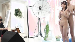 [NTR] Hubby who gets excited when his fiance flutters with another man ... Planning close-up naked photography with a young handsome performer. My fiance is slimy after all even if I say no great ● I am attracted to this ... Peep inside the anniversary wh