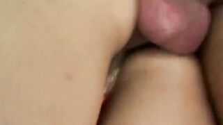 This women doesn't understand fun ... just fucking inside the butt makes her cunt really soak ... have fun