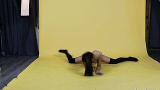 Sanya Semashko mind sucking off gymnastics nude