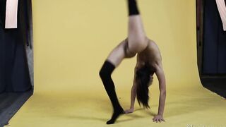 Sanya Semashko mind sucking off gymnastics nude