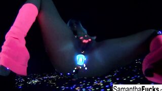 Samantha Saint gets off inside this irresistible Bae ebony light solo
