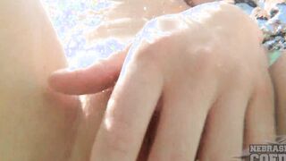incredible highschool cheerleader jacuzzi underwater jilling