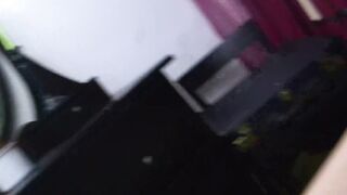 The thot pisses inside the bathtub while masturbating and to enjoy more her friend fists herpussy