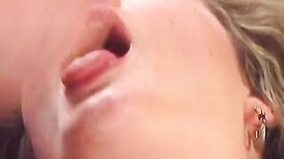 Geile Ossi Schlampe wird beim Porno Casting direkt into den Arsch gebumst - ANAL VINTAGE