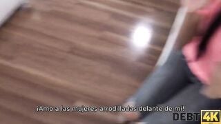 DEBT4k El sexo con el toro ayuda al deudor checo a mantener las cosas caras