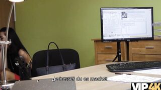 VIP4K Eltern schicken teure Bilder, aber kein Geld fï¿½r Steuern