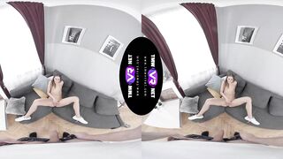 TmwVRnet - Eveline Dellai Bimbo two