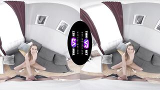 TmwVRnet - Eveline Dellai Bimbo two