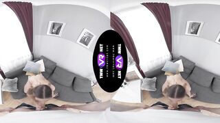 TmwVRnet - Eveline Dellai Bimbo two