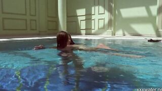 Swimming pool underwater hot babes Irina and Olla