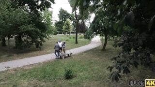 HUNT4K Teenie mit wundervollem Arsch gibt sich dem reichen Fremden hin