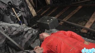 Working Accident Turns Inside hot Sex Into A Gold Mine