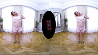 Sexsual Strokes inside VirtualReal Porn