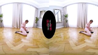 Sexsual Strokes inside VirtualReal Porn