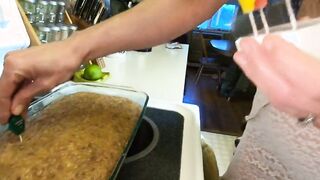 Lonpussy Baking a Cake.