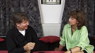 Deutsches retro amateur porno! Anal, Snatch, soak snatch, Milf, Hottie cougar, soak mom, tight vagina, masturbation,