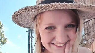 German teenagers is approached on the beach to receive $ inside exchange for amateur sex tape