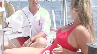 Hottie blonde turns around and gets her snatch and butt licked from behind