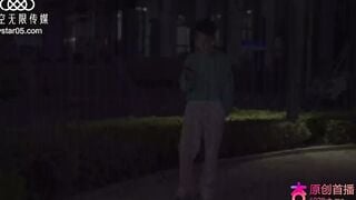 chinese Crazy Hot Cunt GAMER WOMEN Gets PLOWED While She Plays - chinese Amateur Eighteen 3Some