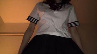 Uniform JK is completely subjective and shows off panchira hand job! !! Adorable uniforms J ○ and others performance off their leggings flickering, and squeeze my Ji ○ port with a dense and superb hand job that is contrary to the innocence of appearance! 