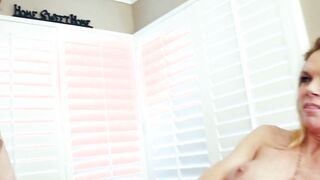 older mom housewife teaches 2 young 19 year old to dyke fucking