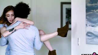 Slim 18 yo Madi Collins faked an injury to nailed sisters future hubby