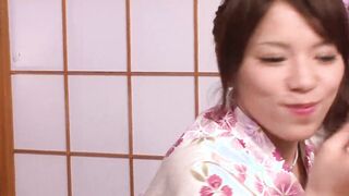 Bf fulfills his fantasy and fucks stepmother and step-daughter at the same time. Japanes Amateur sex