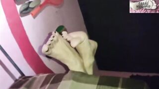 HONEY TOES CONCEALED INTO A CHAIR