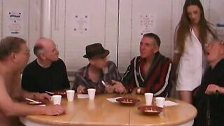 Old bro fucks lusty nurse