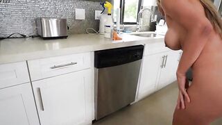 Cutie hispanic maid accepts cash to clean up nude - cougar porn