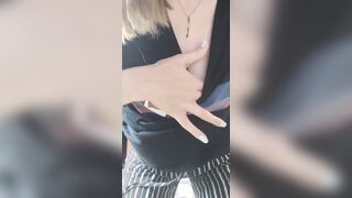I suck a huge didlo.