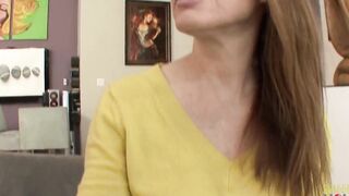 Older stepmom loves to performance her step daughter some cunt licking moves