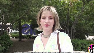 Huge boobies and booty voluptuous blonde mom fucks hardcore!