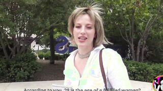 Huge boobies and booty voluptuous blonde mom fucks hardcore!