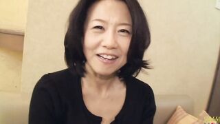 eastern older convinced to fucked so she receives a sloppy cummed into bed Junko Sakashita