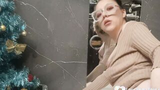 Erotic Bae fingers herself inside hardcore fashion