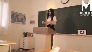 [Domestic] Madou Media Works/MD-0181 Mocking an Intern Professor - 001/Free View