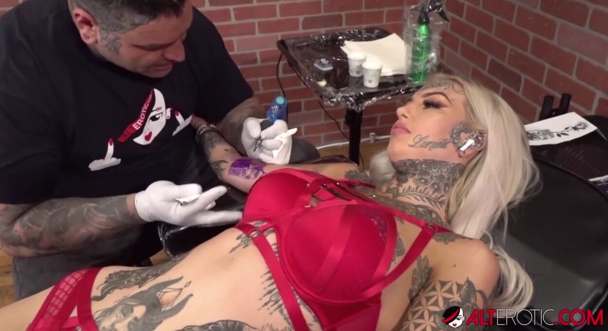 Amber Luke Masturbates While Getting Inked