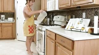Housewife Fucks Her Ebony Toy